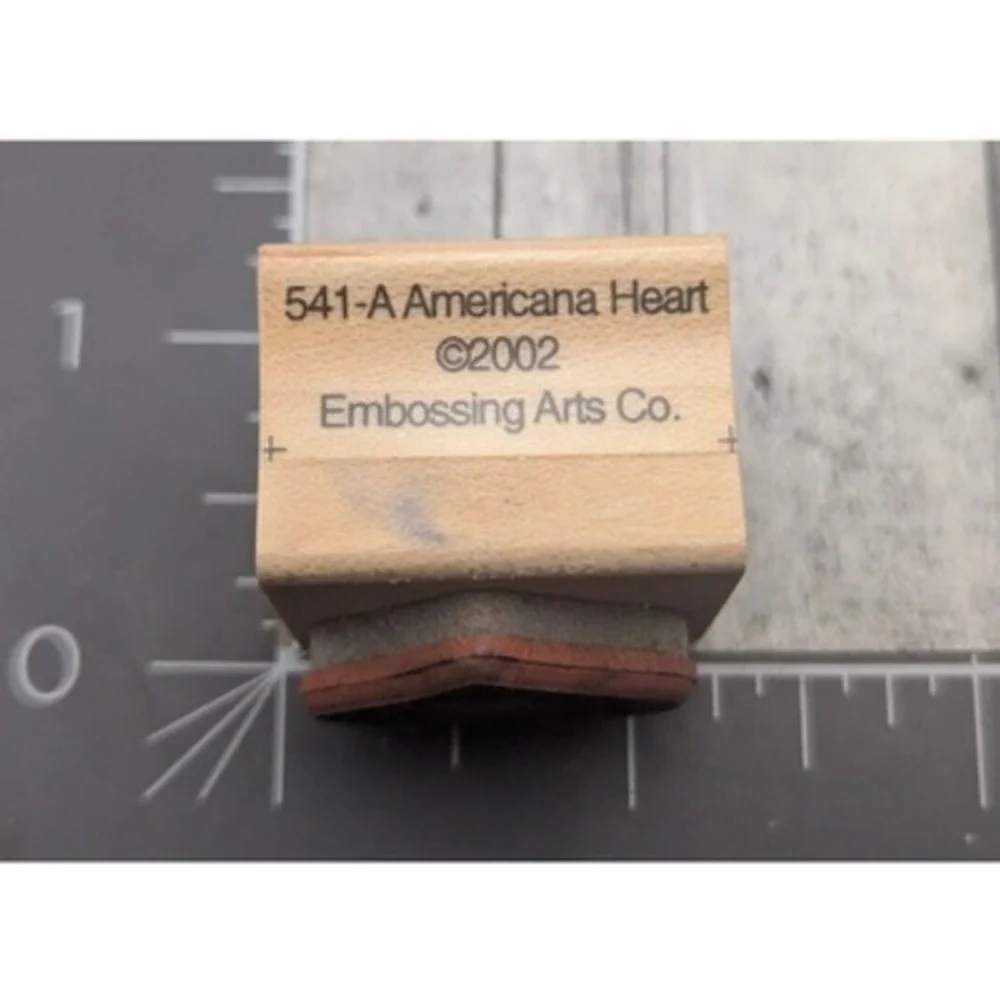 Embossing Arts Americana Heart 541A Rubber Stamp Wood #i30